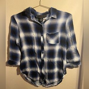 Poly Easter Blue Paid Shirt Girls Medium with Dreamcatcher on back